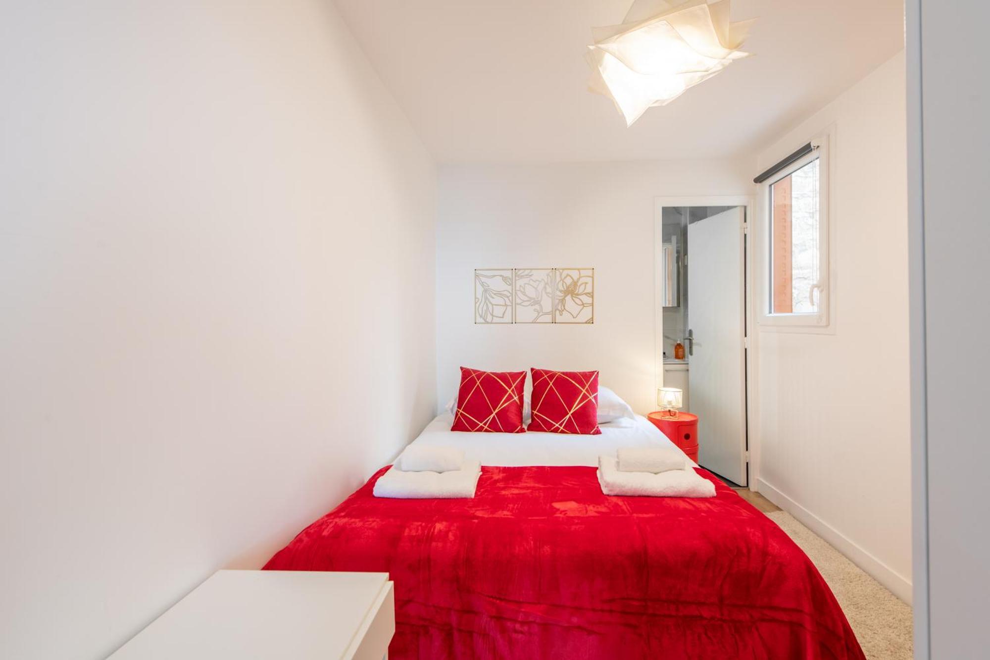 Spacious And Bright 2-Bedroom Large Apartment Very Close To Paris - Near Metro Boulogne-Billancourt Zewnętrze zdjęcie