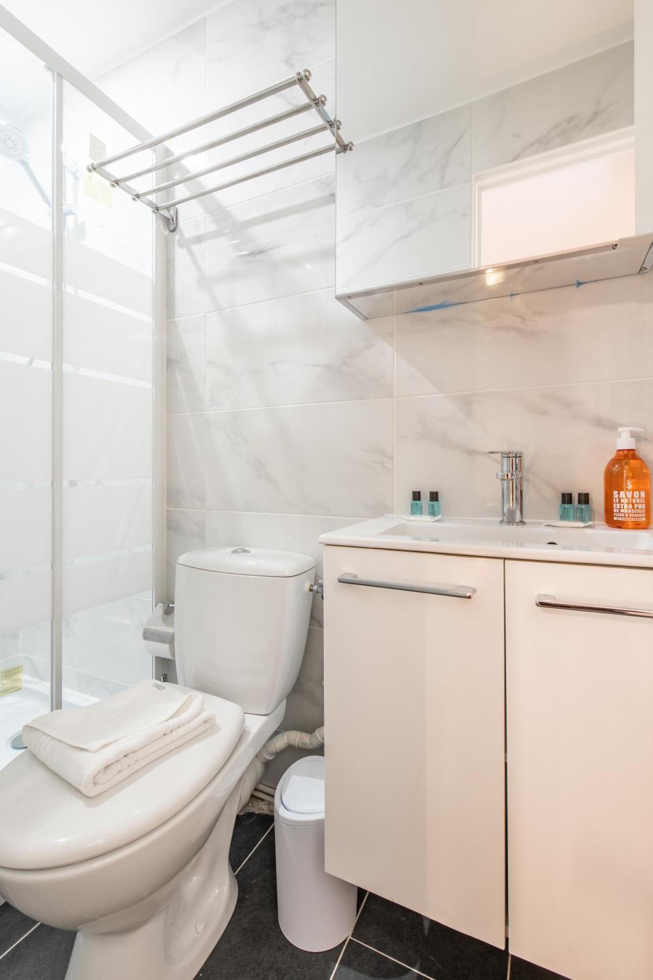 Spacious And Bright 2-Bedroom Large Apartment Very Close To Paris - Near Metro Boulogne-Billancourt Zewnętrze zdjęcie