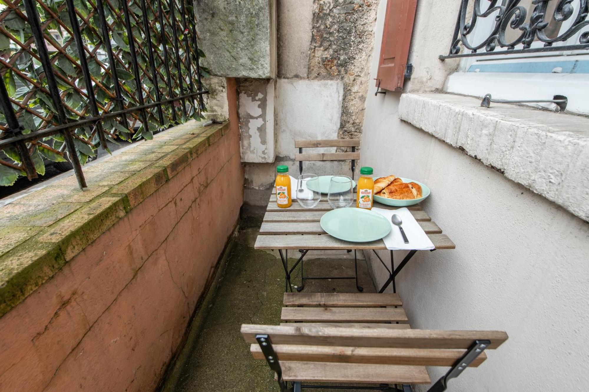 Spacious And Bright 2-Bedroom Large Apartment Very Close To Paris - Near Metro Boulogne-Billancourt Zewnętrze zdjęcie